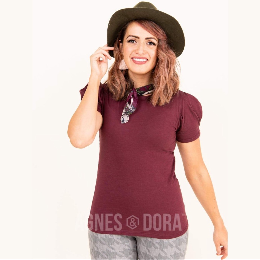 NWT Agnes & Dora Inverted Box Pleat Sleeve Top Wine Knit New With Tags